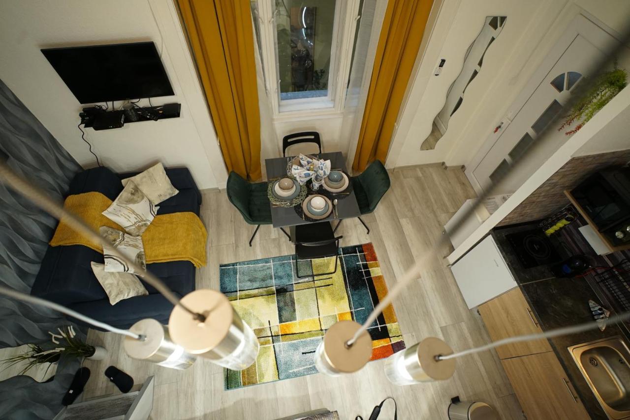 Suzan'S Apartment In The Heart Of Budapest Exterior photo